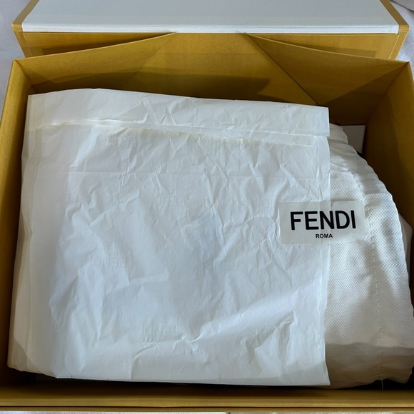 Fendi Black and Tan Monogram Shoulder Bag - Picture 8 of 11